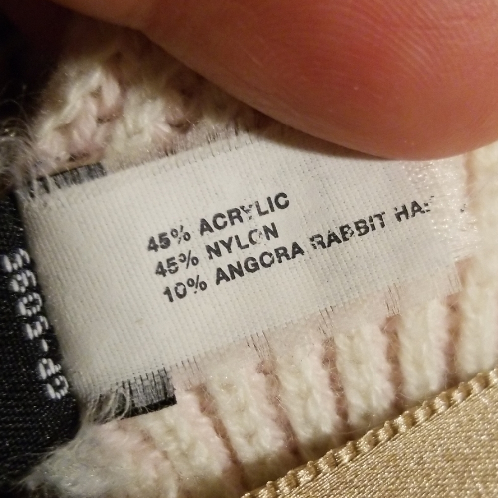 Angora Scarf - Picture 4 of 8